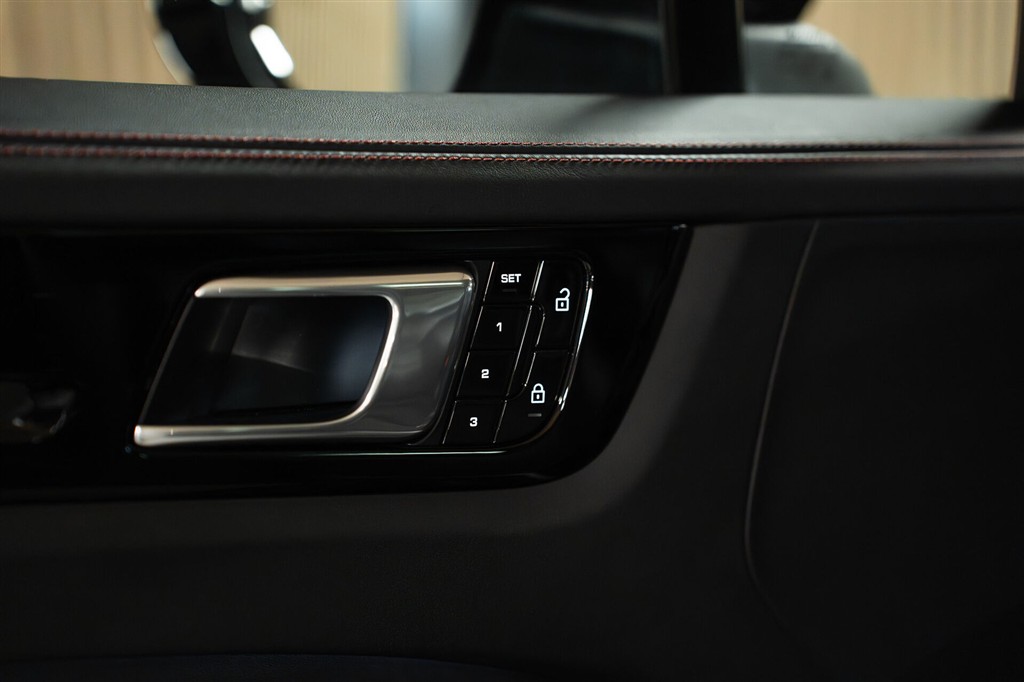 Porsche Cayenne 3,0 4WD Tiptr. 340HK 5d 8g Aut. – Thumbnail 22