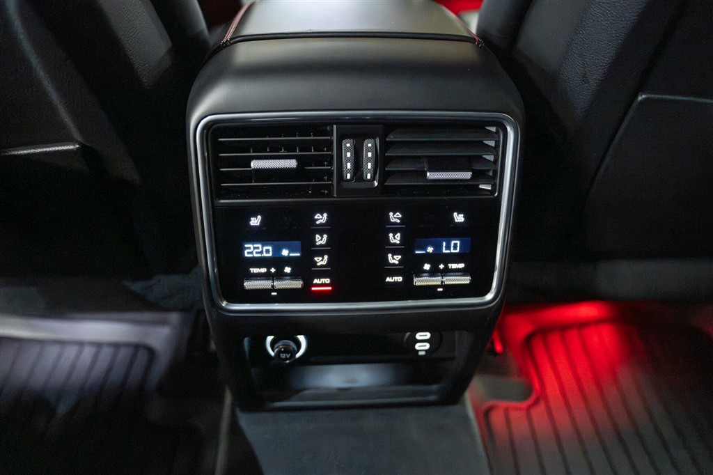 Porsche Cayenne 3,0 4WD Tiptr. 340HK 5d 8g Aut. – Thumbnail 35