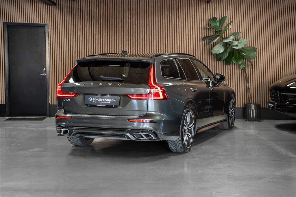 Volvo V60 2,0 T8 Twin Engine  Plugin-hybrid R-design AWD 390HK Stc 8g Aut. – Miniature 5