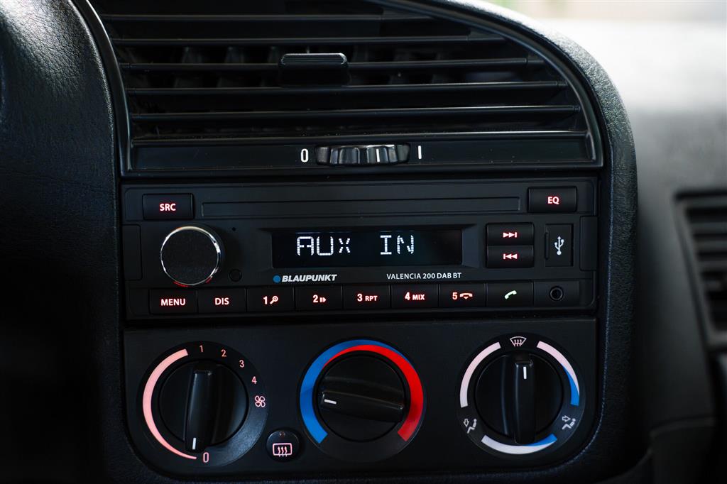 BMW 323i 2,5 170HK 2d – Thumbnail 16