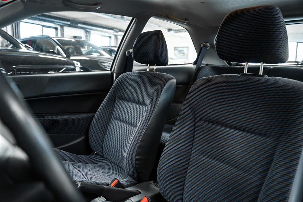 Honda Civic 1,4 i 75HK 3d – Miniature 10