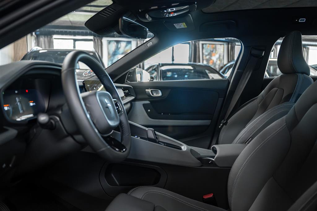 Polestar 2 EL LRDM AWD 421HK 5d Aut. – Miniature 10