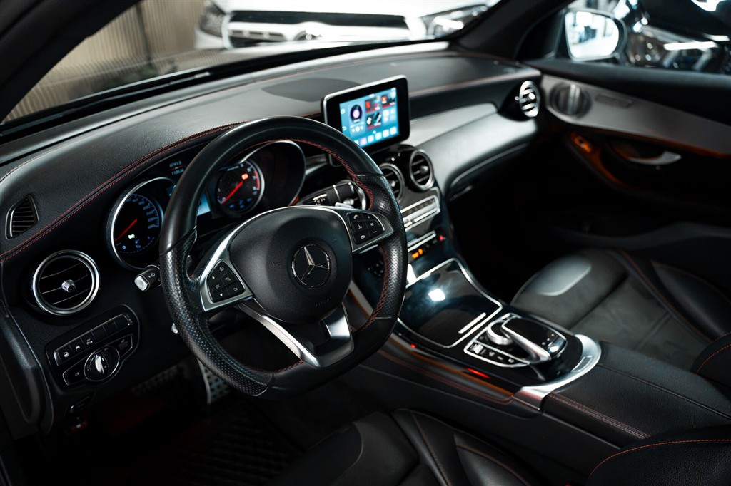 Mercedes-Benz GLC43 AMG 3,0 4Matic 9G-Tronic 367HK 5d 9g Aut. – Miniature 9