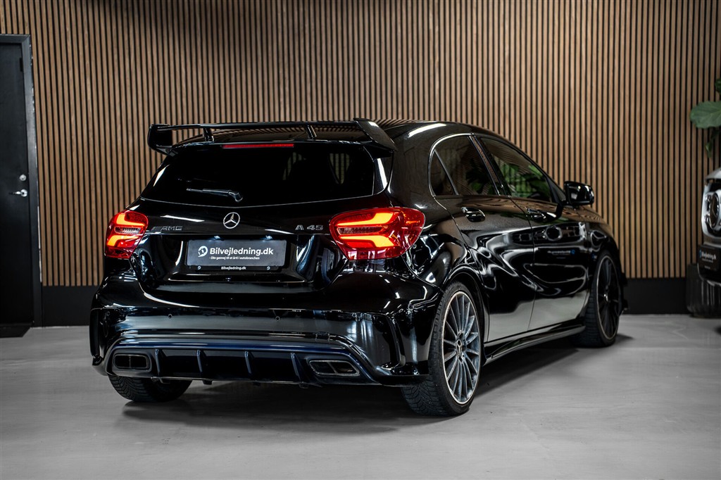 Mercedes-Benz A45 AMG 2,0 4Matic AMG Speedshift 381HK 5d 7g Aut. – Miniature 5