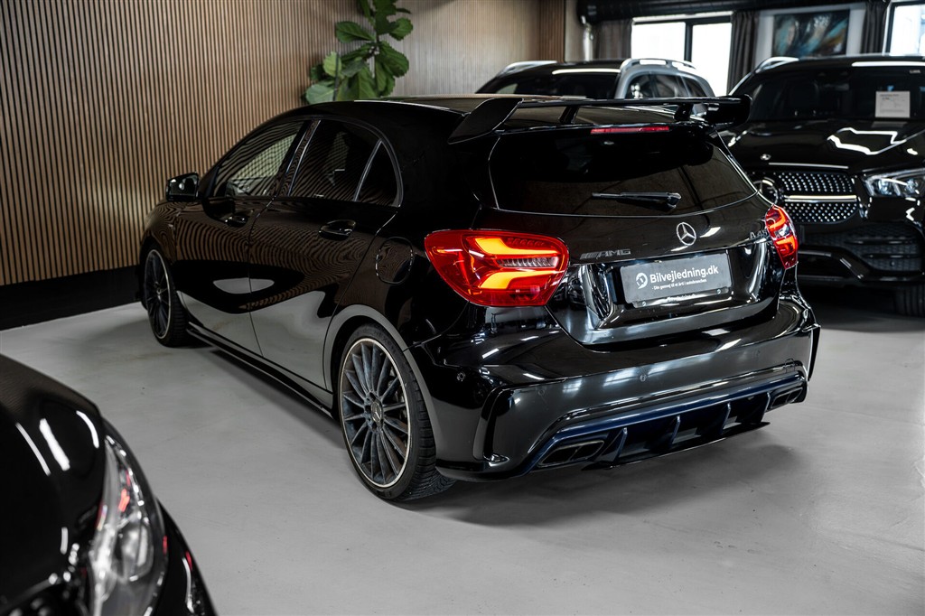 Mercedes-Benz A45 AMG 2,0 4Matic AMG Speedshift 381HK 5d 7g Aut. – Miniature 7
