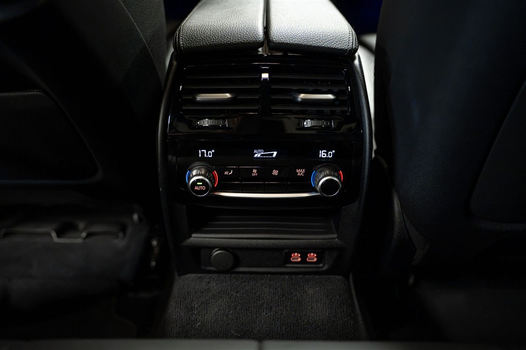 BMW 545e 3,0 Plugin-hybrid M-Sport XDrive Steptronic 395HK 8g Aut. – Miniature 17