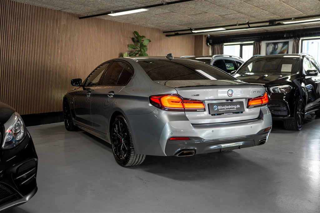 BMW 545e 3,0 Plugin-hybrid M-Sport XDrive Steptronic 395HK 8g Aut. – Miniature 7