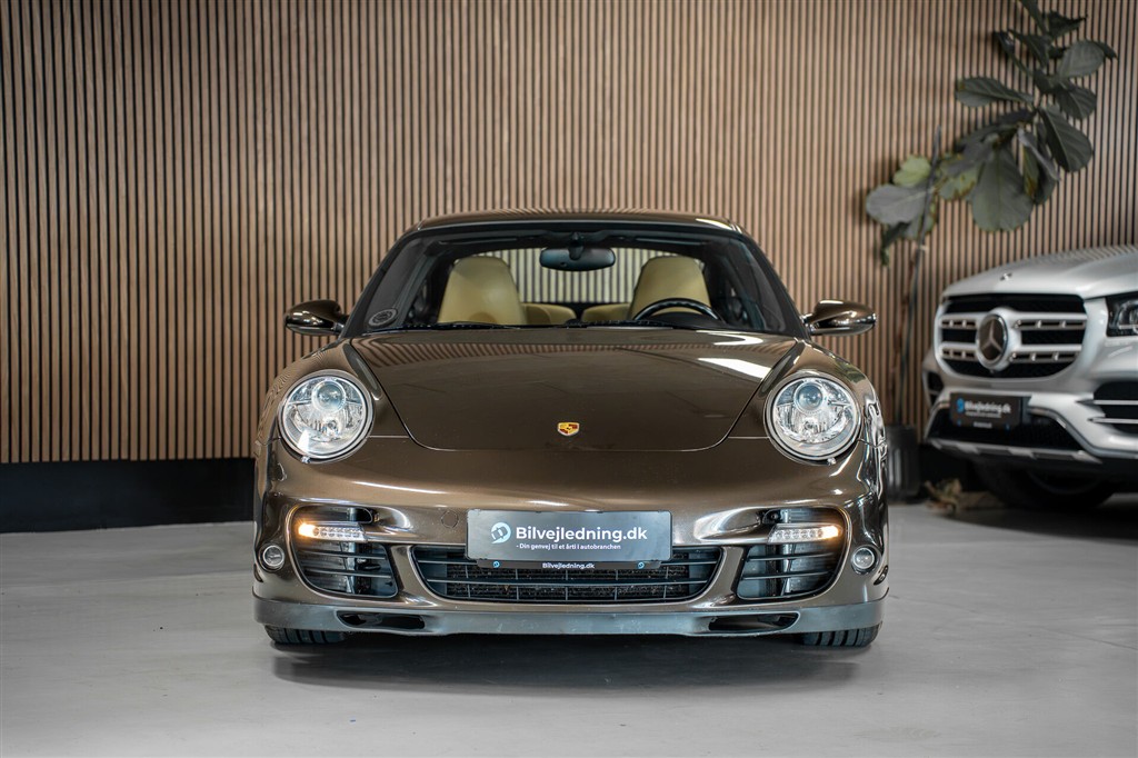 Porsche 911 Turbo 3,6 B Turbo 4x4 480HK 2d 6g – Miniature 2
