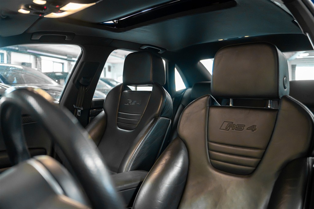 Audi RS 4 4,2 Quattro 420HK 6g – Miniature 9
