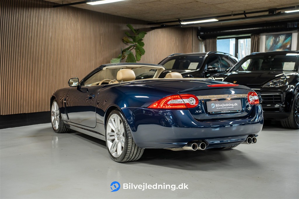 Jaguar XKR Convertible 5,0 S/C V8 510HK Cabr. 6g Aut. – Miniature 8