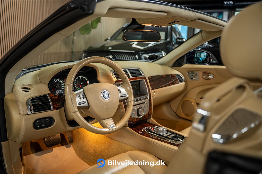 Jaguar XKR Convertible 5,0 S/C V8 510HK Cabr. 6g Aut. – Miniature 10