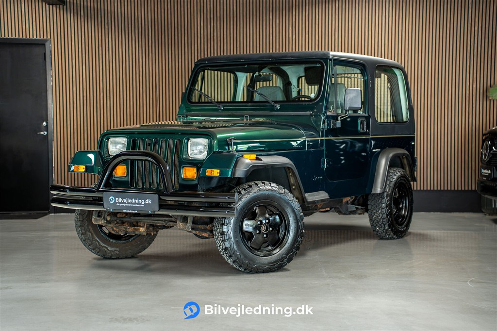 Jeep Wrangler 2,5 Sport 4x4 118HK 2d