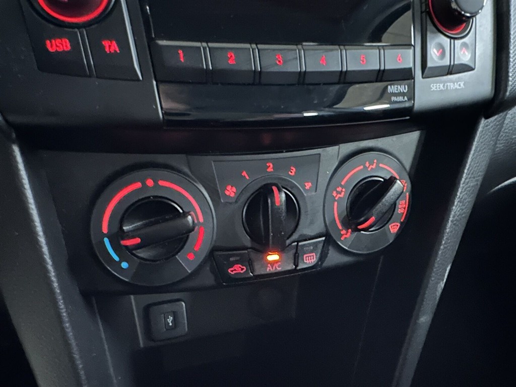 Suzuki Swift 1,2 Dualjet 16V Comfort 90HK 5d – Miniature 11